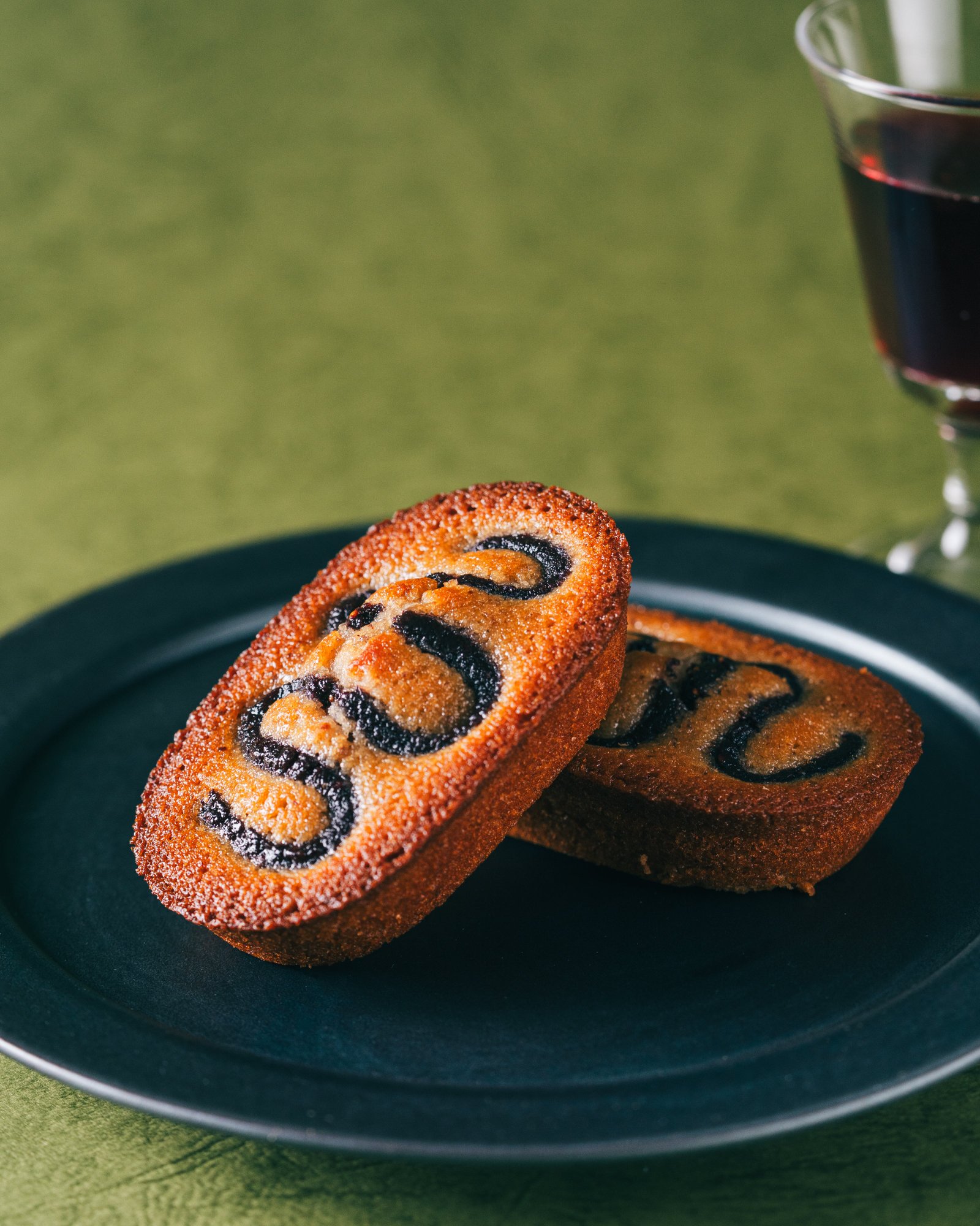 ワインの澱といちじくのフィナンシェ